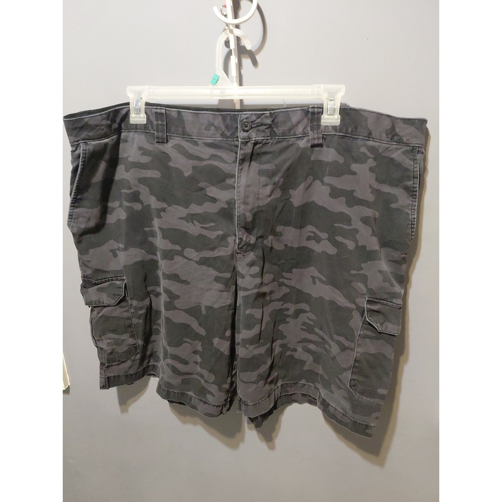 HB Cargo Camouflage Continuous Comfort Waistband Mens Size 48 7" Inseam Shorts